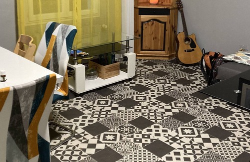 Bellegarde-du-Loiret House | Country property with individual sleeping areas, swimming pool and jacuzzi