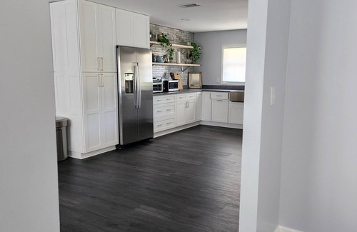 Albany House | Country space! It's what you make it!