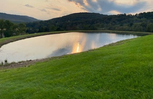 Montrose House | Country Villa in the Endless Mountains of Pennsylvania