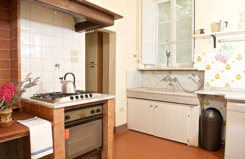 Capannori Villa | Country villa suitable for max 16 people - Private pool - Private garden -
