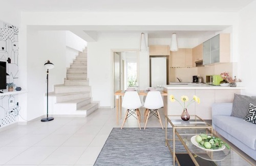 Adele Apartment | Countryhouse in an olive grove|Adhili ii residence