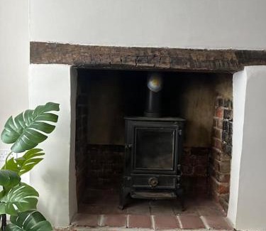 Hartwell Apartment | Countryside 2 bed cottage- Aylesbury