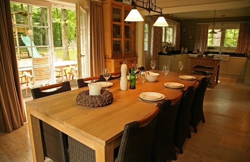 Bomal-sur-Ourthe Ski Chalet | Countryside Chalet in tBomal sur Ourthe with Sauna, Balcony