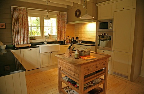 Bomal-sur-Ourthe Ski Chalet | Countryside Chalet in tBomal sur Ourthe with Sauna, Balcony