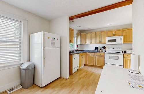 Bar Harbor Cottage | Countryside home with classic front porch - walk to town/Acadia/Glen Mary Park