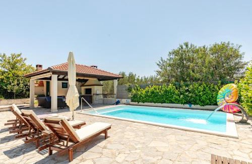 Municipality of Klis House | Countryside House Dugobabe