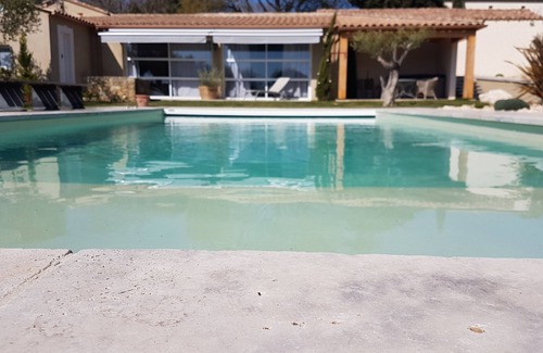 Uzes Cottage | "Countryside in town" Cottage with heated pool and jacuzzi "" 3 stars "