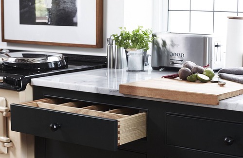 Ropley Cottage | Countryside Thatched Cottage