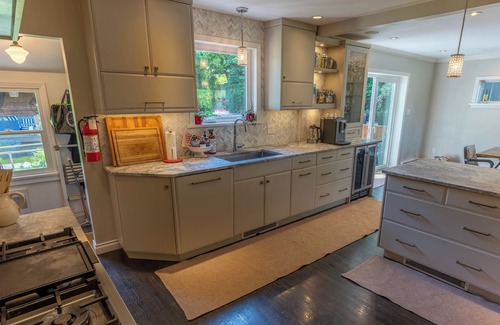 Saanich East House | Couple's Oasis w/chef's kitchen, hot tub, swim pond & gardens.
