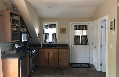 York Harbor House | Couples Getaway In The Heart Of The Harbor