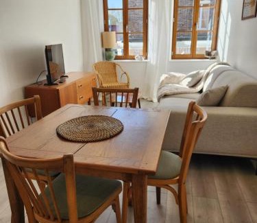 Le Neubourg Apartment | Cour Saint Jean