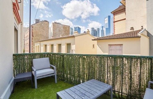 Gambetta Apartment | Courbevoie : Superbe Appartement 2BR/6P