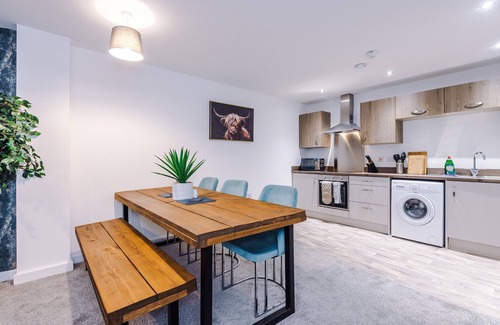 Bury Apartment | Court House Apartments by Assured Stays