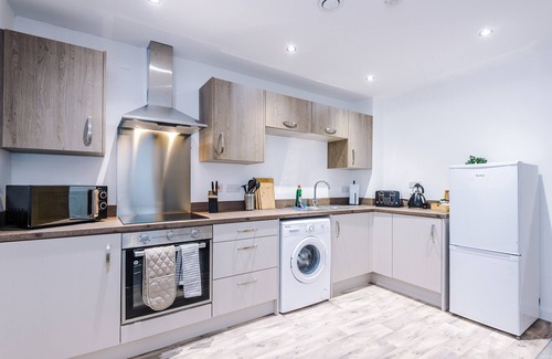 Bury Apartment | Court House Apartments by Assured Stays