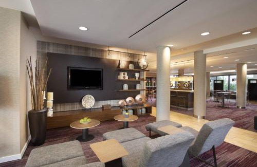 McDonough Hotel | Courtyard Atlanta McDonough