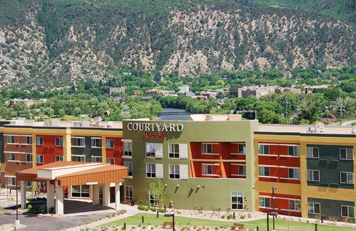 Glenwood Springs Hotel | Courtyard by Marriott Glenwood Springs
