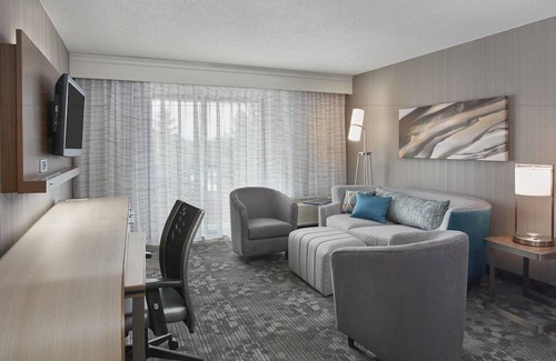 Pontiac Hotel | Courtyard by Marriott Detroit Pontiac/Auburn Hills