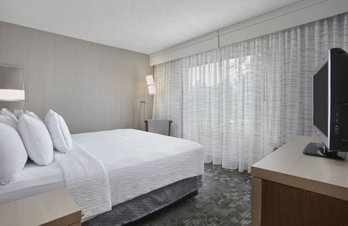 Pontiac Hotel | Courtyard by Marriott Detroit Pontiac/Auburn Hills