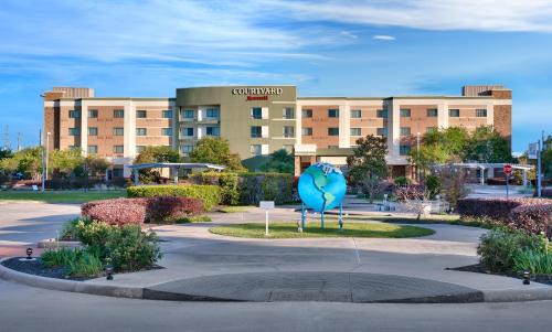 Nassau Bay Hotel | Courtyard by Marriott Houston NASA Clear Lake