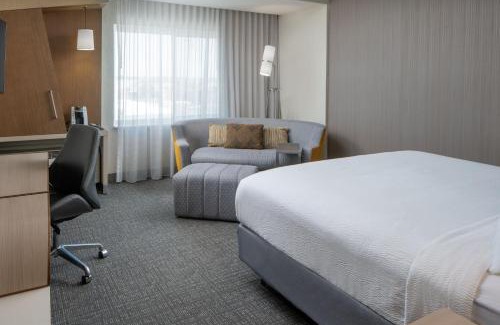 Cypress Hotel | Courtyard by Marriott Houston Northwest/Cypress