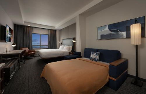 Clear Lake Shores Hotel | Courtyard by Marriott Houston Kemah