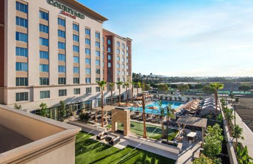 Irvine Hotel | Courtyard by Marriott Irvine Spectrum