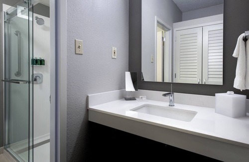 Red Bank - Tinton Falls Hotel | Courtyard by Marriott Lincroft Red Bank