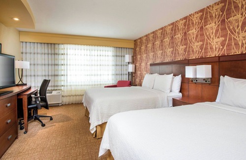 Orange Prairie Hotel | Courtyard by Marriott Peoria