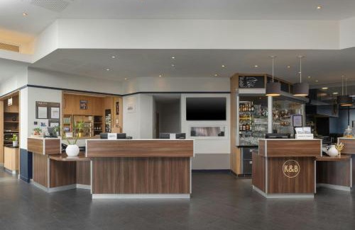 Saint - Martin - du - Touch Hotel | Courtyard by Marriott Toulouse Airport