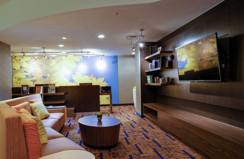 Farmingdale Hotel | Courtyard by Marriott Republic Aprt Long Island/Farmingdale