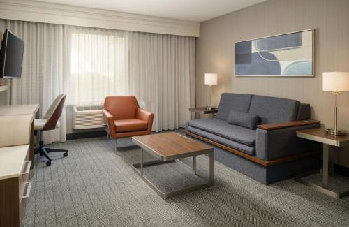 Nut Tree Hotel | Courtyard by Marriott Vacaville