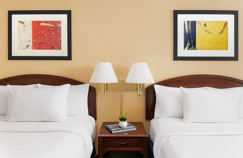 Flint Hotel | Courtyard Flint by Marriott