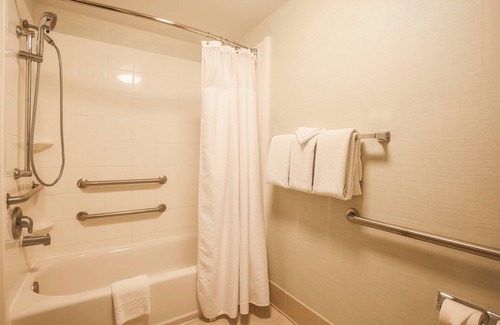 Flint Hotel | Courtyard Flint by Marriott