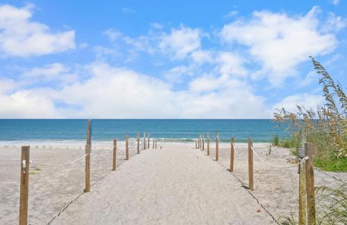 Vilano Beach House | Cove's End Heated Pool Tropical Oasis BBQ Sleeps 9