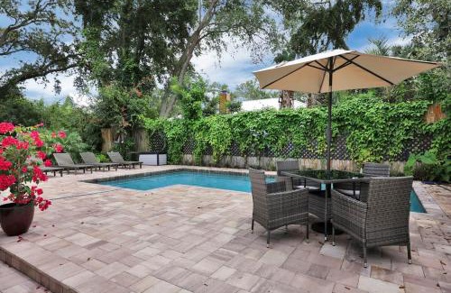 Vilano Beach House | Cove's End Heated Pool Tropical Oasis BBQ Sleeps 9