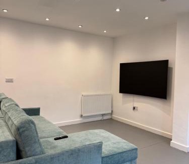 Coventry House | Coventry Radford Guest House