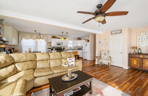 Captain's Cove House | Coves Point - You can't get more Waterfront than this!