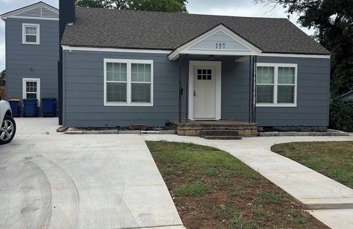 Stillwater House | Cowboy Getaway.Spacious 4-bedroom house next to campus on University Drive