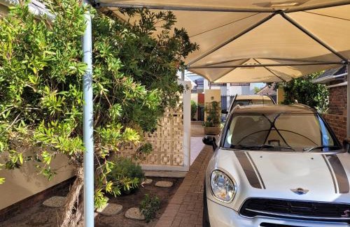 Fish Hoek Apartment | Cowes Cottage