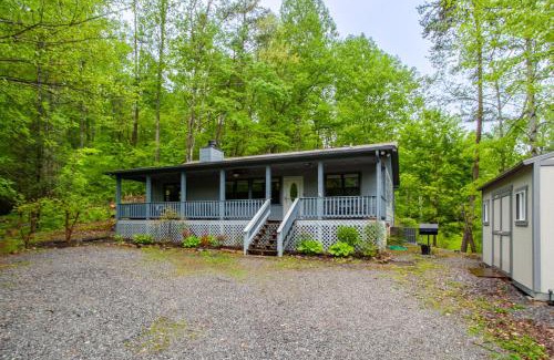 Wears Valley House | Coyote Crossing Hot Tub Arcade Games