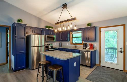 Wears Valley House | Coyote Crossing Hot Tub Arcade Games