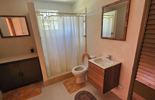 Bridgetown Apartment | Cozy 1-Bedroom Apartment Near Botanical Gardens