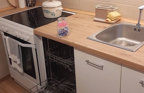 Old Town Apartment | Cozy 1-bedroom apartment with AC and WiFi in city center of Sarajevo