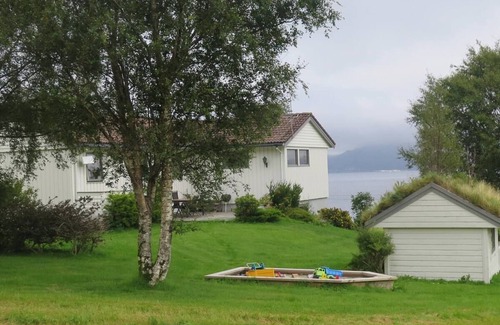 Selje Apartment | Cozy 1-bedroom apartment in delightful Vestland with WiFi