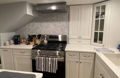 Beacon Hill Condo | Cozy 1-bedroom Condo in Charming Boston Neighborhood - next to hospital!