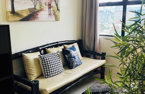 Mandaue Condo | Cozy 1-bedroom condo with AC, fitness room in charming Mandaue Cebu Ph