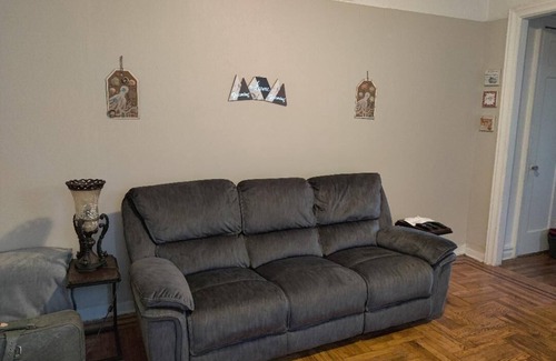 Midwood Apartment | cozy 1 bedroom in Brooklyn close to Manhattan and public beaches