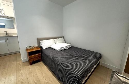 West Point Grey House | Cozy 1-Bedroom Retreat, Prime Location on W 14th!