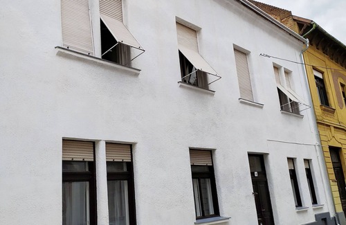 Keszthely Apartment | Cozy 1-bedroom studio in Keszthely centre with WiFi, streaming w/o kitchen