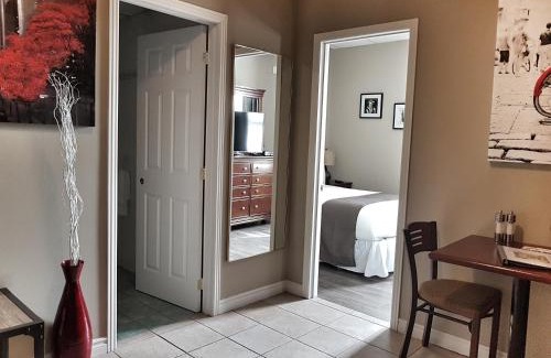 Downtown Gatineau Apartment | Cozy 1-Bedroom Suite #17 by Amazing Property Rentals